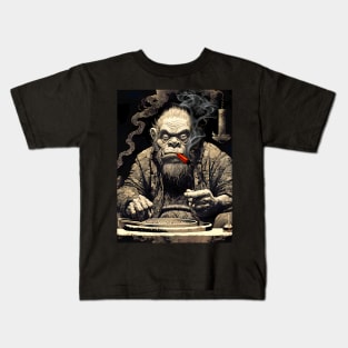 I Smoke Cigars on a Dark Background Kids T-Shirt